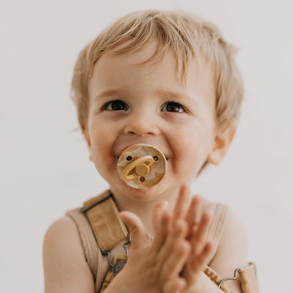 2 CHUPETAS BIBS 6-18 MESES