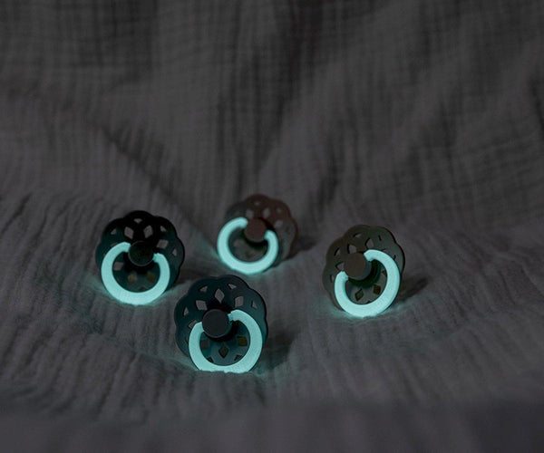 2 CHUPETAS BIBS 0-6 MESES