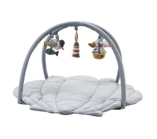 GINÁSIO DE ATIVIDADES COM TAPETE