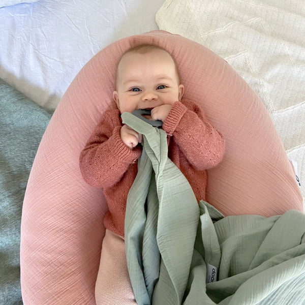 CAPA DE AMAMENTAÇÃO DOOMOO