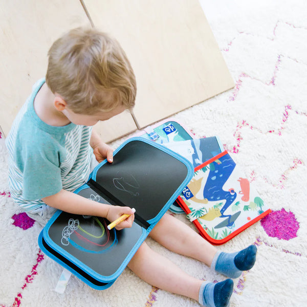 LIVRO 8 PÁGINAS E 4 BUTTERSTIX