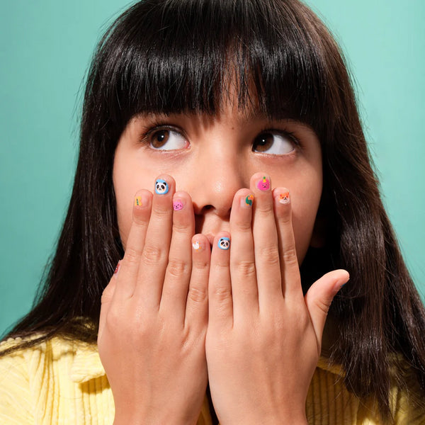 200 AUTOCOLANTES DE UNHAS OMY