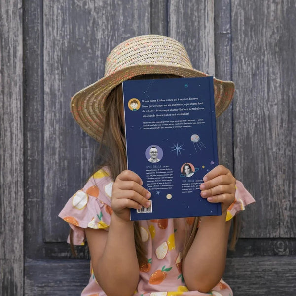 O MEU PAI ESTÁ A ESCREVER UM LIVRO