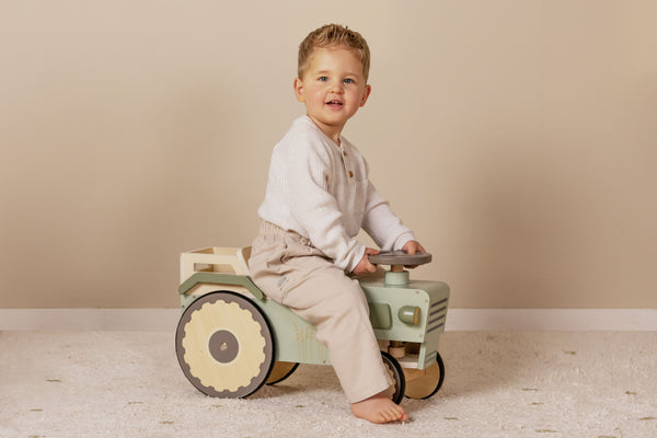 TRACTOR