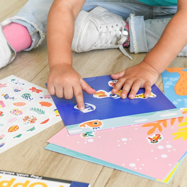 POPPIK 100 STICKERS + 6 CARDS