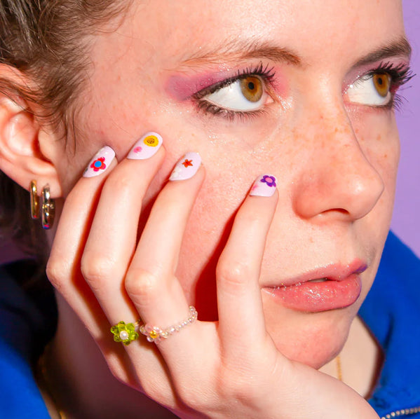 120 AUTOCOLANTES DE UNHAS OMY