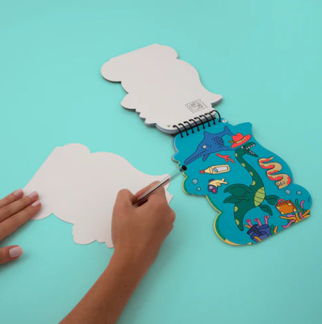 LIVRO DE COLORIR + STICKERS