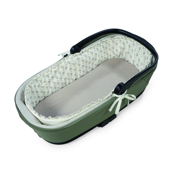 Complete cover for bottom bassinet.