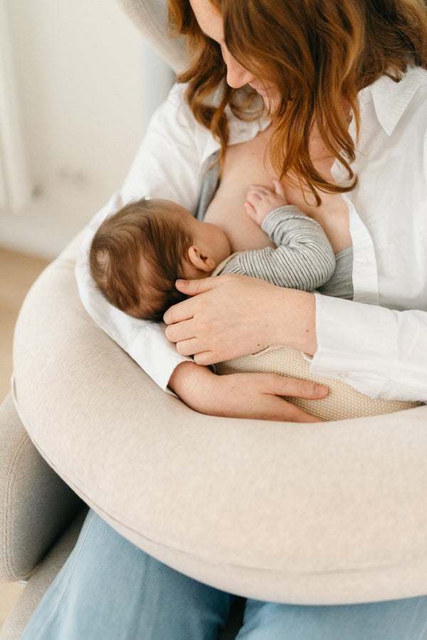 ALMOFADA AMAMENTAÇÃO GRANDE DOOMOO - CHINE SAND