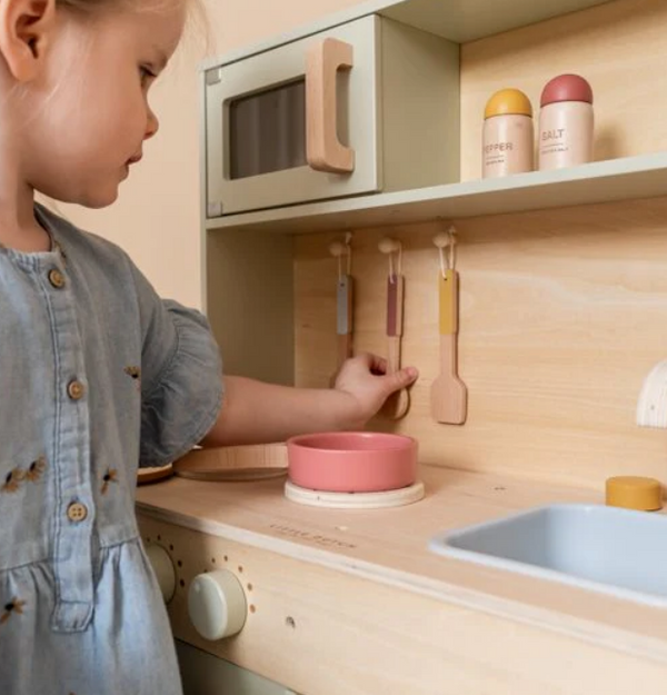 PLAY KITCHEN - GREEN