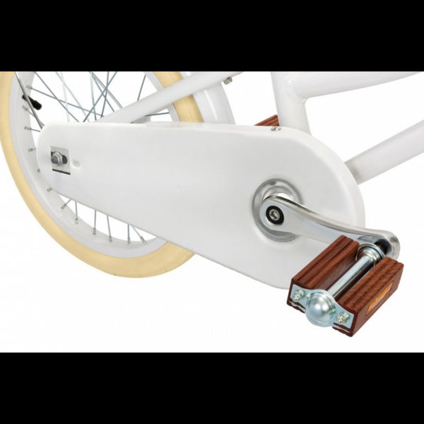 BICICLETA COM PEDAIS