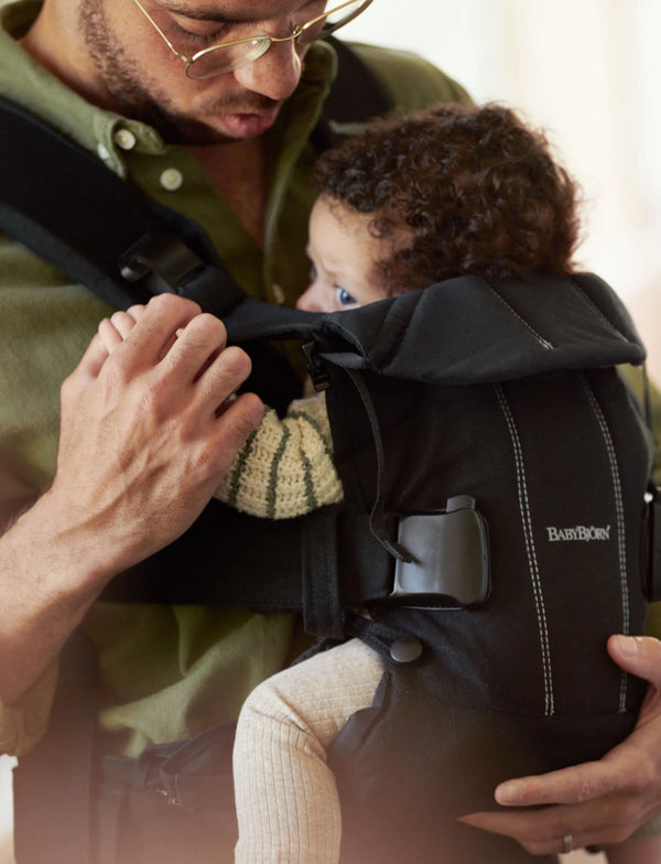 Babyjorn baby carrier one frontal e traseiro black, cotton mix