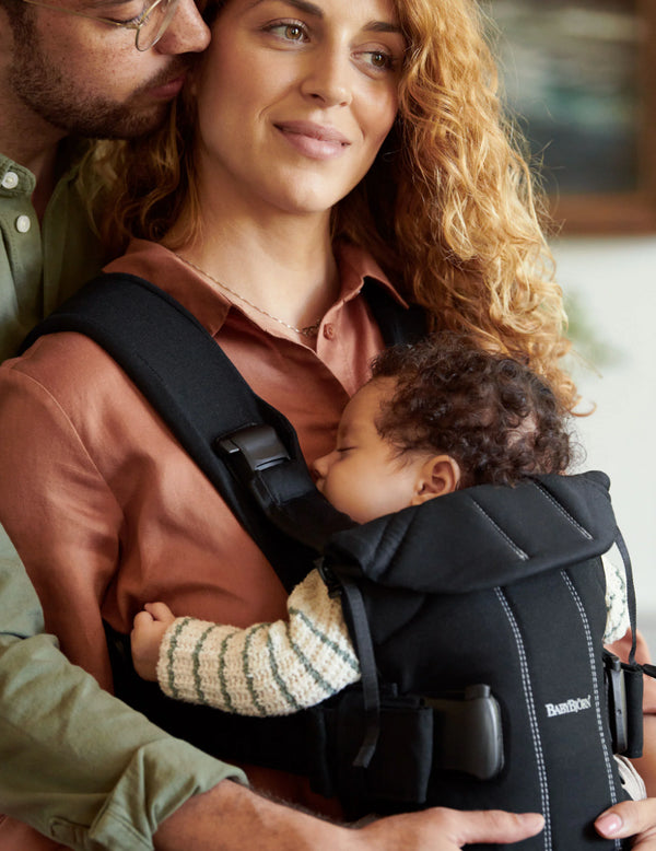 Babyjorn baby carrier one frontal e traseiro black, cotton mix