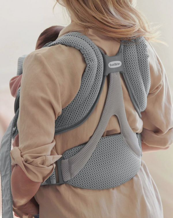 Babyjorn baby carrier move frontal grey 3D mesh