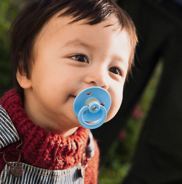 2 CHUPETAS BIBS 0-6 MESES