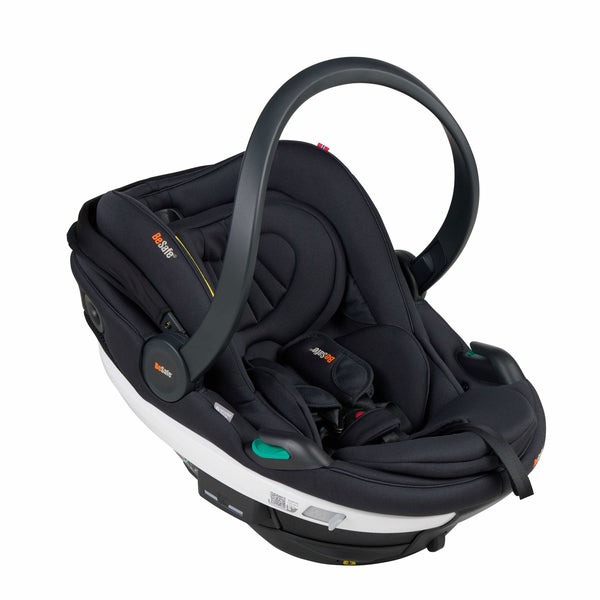 Cadeira auto BeSafe Go Beyond i-Size com tecnologia Active Lay Flat, proteção lateral SIP+, Dynamic Force Absorber™, tecido Mesh respirável, compatível com Base Beyond ISOFIX e utilização desde os 40 aos 87 cm em contra marcha. Black Soft Breeze
