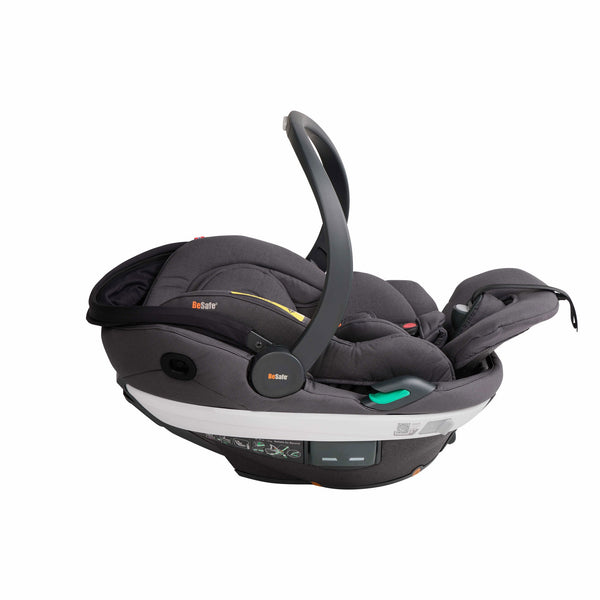 Cadeira auto BeSafe Go Beyond i-Size com tecnologia Active Lay Flat, proteção lateral SIP+, Dynamic Force Absorber™, tecido Mesh respirável, compatível com Base Beyond ISOFIX e utilização desde os 40 aos 87 cm em contra marcha. Dark Grey Melange