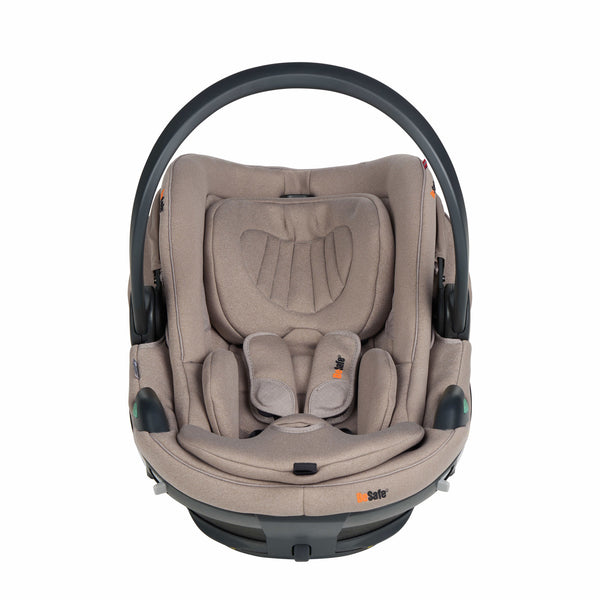 Cadeira auto MAXI-COSI Coral Slide Pro i-Size ultraleve com apenas 2,5 kg, posição totalmente reclinada, três níveis de reclinação, capota extragrande, tecidos ECO Care e compatível com a Base FamilyFix Slide Pro para bebés dos 0 aos 13 kg. Dark Soft Breeze