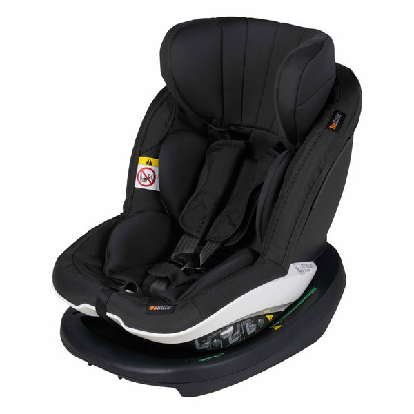 Cadeira auto BeSafe iZi Modular RF X1 i-Size com Dynamic Force Absorber™, proteção lateral SIP+, aprovação no Teste Plus, Magnetic Belt Assistants™ e utilização exclusivamente em contra marcha para crianças dos 61 aos 105 cm. Fresh Black Cab