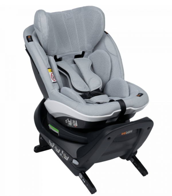 Cadeira auto BeSafe iZi Twist i-Size com rotação lateral, base ISOFIX integrada, sistema Two-Fit Cushion™, aprovação no Teste Plus e utilização exclusivamente em contra marcha para crianças dos 61 aos 105 cm. Peak Mesh
