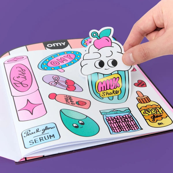 Boutique para Colorir OMY com 34 páginas, capa holográfica e autocolantes
Beauty Shop