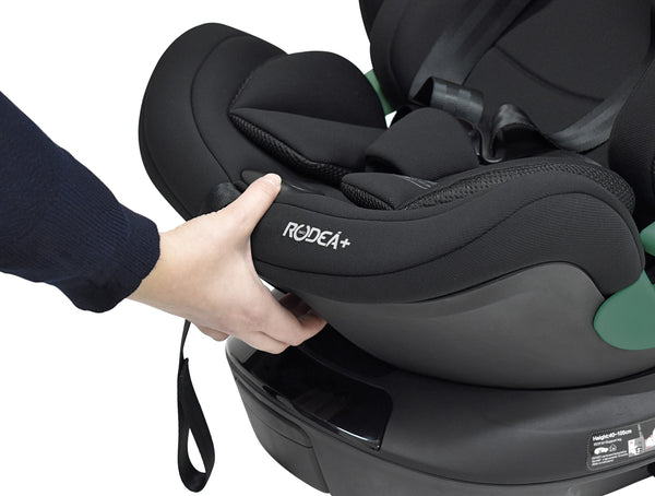 Cadeira auto Carbebé Rodea+ i-Size dos 40 aos 150 cm com rotação 360°, instalação ISOFIX e utilização contra a marcha até aos 105 cm.
Cinza