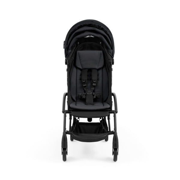 Carrinho Stokke® YOYO⁵ leve e ultracompacto com dobragem a uma mão e suspensão nas 4 rodas
Black