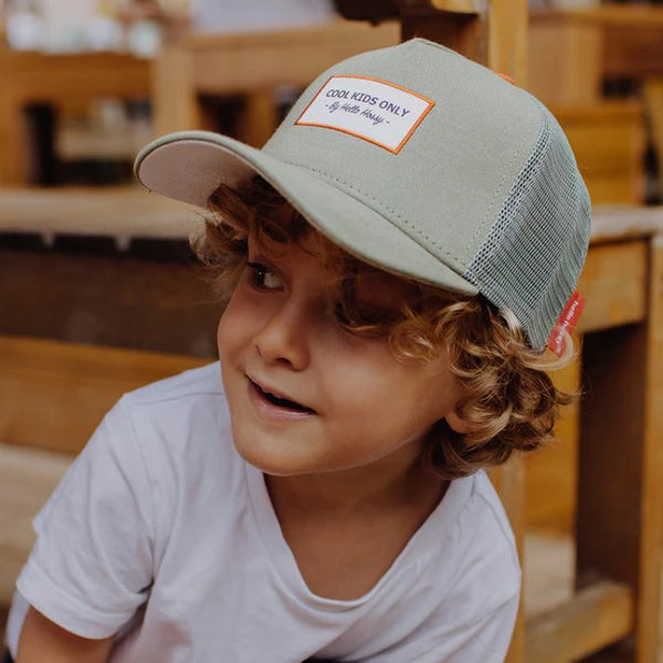 Chapéu para criança Hello Hossy na Cor Olive foto de criança