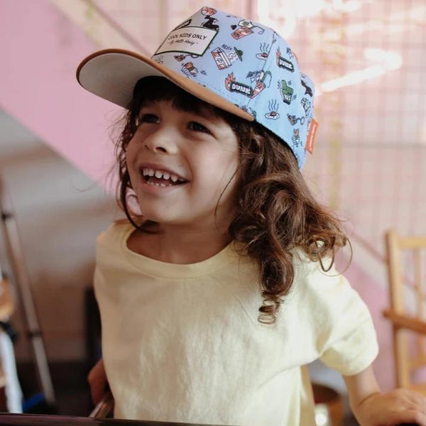 Chapeu Bone Hello Hossy padrão dunk cor castanho e azul claro