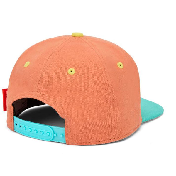 BONÉ LISO COM MASCOTE HELLO HOSSY