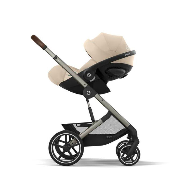 CYBEX BALIOS S LUX TAUPE, carrinho de bebé premium com suspensão avançada, rodas antifuros, reclinação totalmente horizontal, arnês One-Pull e compatibilidade com cadeiras auto CYBEX, Maxi-Cosi e BeSafe desde o nascimento até aos 22 kg. Almond Beige