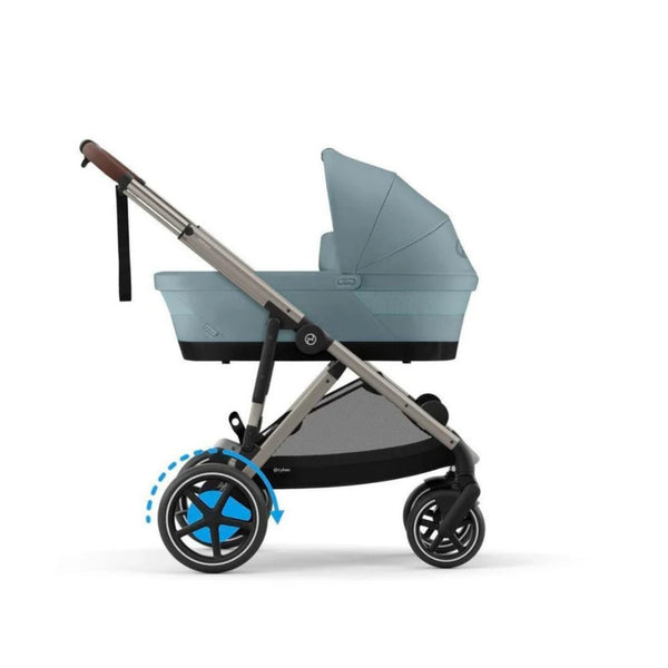 CYBEX e-GAZELLE S TAUPE TRIO + BASE com carrinho elétrico, alcofa Gazelle S, cadeira auto Cloud G Plus com reclinação ergonómica, Base G ISOFIX e adaptadores incluídos. Sistema de viagem premium desde o nascimento. Stormy Blue