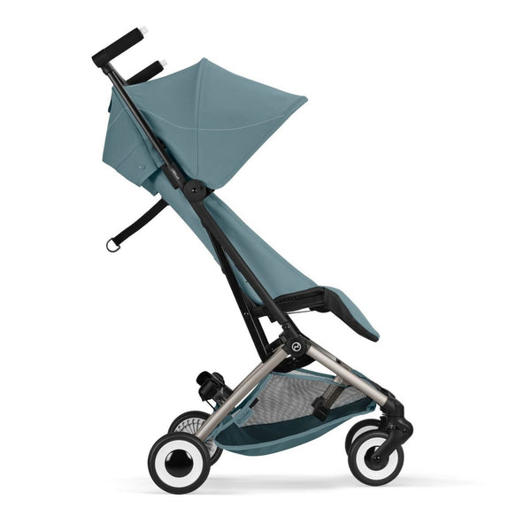 Carrinho compacto CYBEX Libelle de 6 kg com fecho ultracompacto para STORMY BLUE