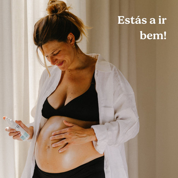 Óleo Corporal Antiestrias Doomoo x Shinncare com 23 ingredientes naturais, textura seca e rápida absorção para hidratar, melhorar a elasticidade da pele e ajudar a prevenir estrias durante a gravidez e pós-parto.