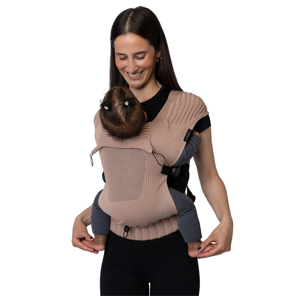 Marsúpio Flybaby ergonómico em tecido 3D Knit respirável, ultraleve, ajustável e adequado desde o nascimento até aos 15 kg cor cinnamon