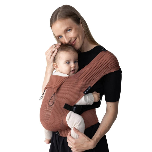 Marsúpio Flybaby ergonómico em tecido 3D Knit respirável, ultraleve, ajustável e adequado desde o nascimento até aos 15 kg cor terra