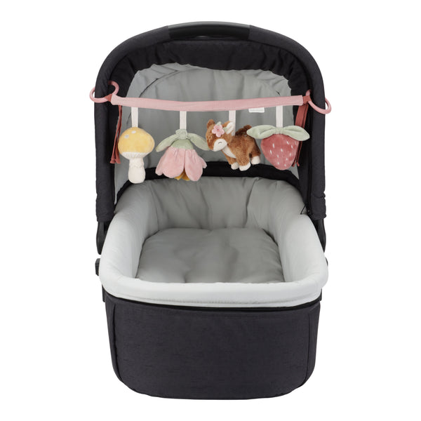 Grinalda para bebé para colocar na cadeirinha, com formato leve e compacto para acompanhar os passeios e entreter o bebé. Fairy Garden