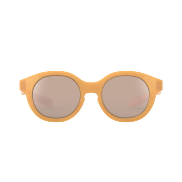 Oculos de sol para bebé da Izipizi modelo #C na cor sweet honey