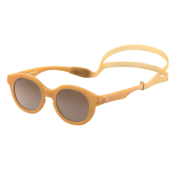 Oculos de sol para bebé da Izipizi modelo #C na cor sweet honey