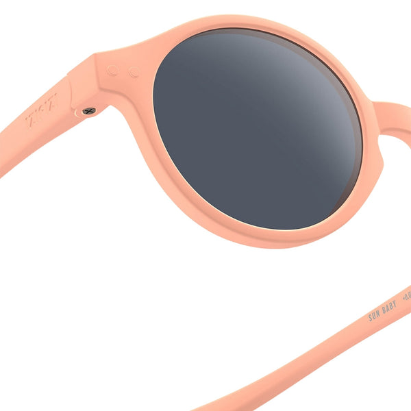 óculos de sol para bebé da Izipizi modelo #D na cor apricot
