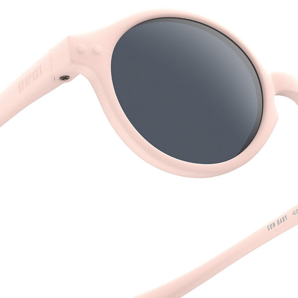 óculos de sol para bebé da Izipizi modelo #D na cor pastel pink