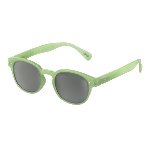 óculos de sol para criança modelo #C da izipizi na cor pear - verde pêra