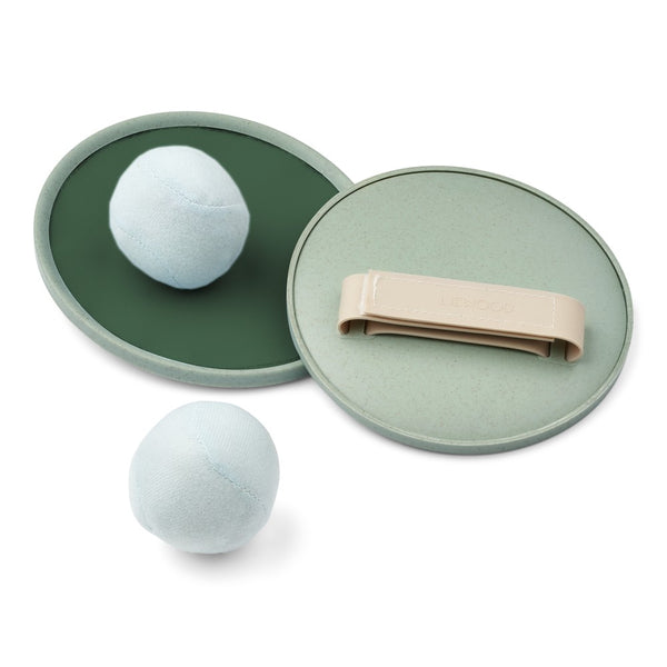 Jogo de apanhar com duas raquetes autofixantes, alças ajustáveis em silicone e bola, ideal para brincar na praia, jardim ou parque.