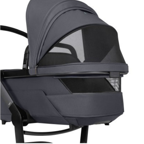 JOOLZ DAY 5, carrinho de bebé premium com alcofa, assento ergonómico reversível, colchão Tencel™ Lyocell, suspensão nas quatro rodas, rodas antifuros e compatibilidade com cadeiras auto BeSafe, Maxi-Cosi, CYBEX e BRITAX RÖMER. Stone Grey