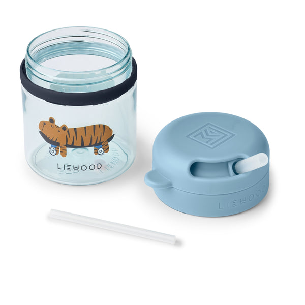 Copo de Tritan com palha de silicone de 280 ml, sistema de rotação e bloqueio e design resistente para crianças a partir dos 12 meses.
Fun Beach Blue