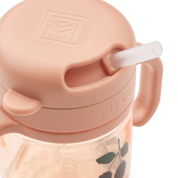 Copo infantil de Tritan com asas e palha de silicone, capacidade de 280 ml e tampa com sistema de bloqueio para beber de forma autónoma.
Barry Pale Tuscany