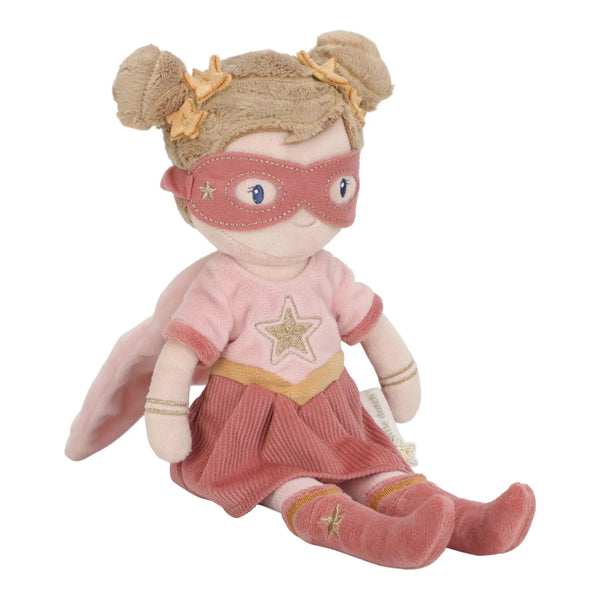 Boneca Super-Heroína Rosa de 35 cm em poliéster macio, com máscara, capa e detalhes dourados, recomendada a partir dos 12 meses.
