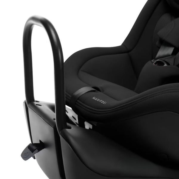 Maxi-Cosi MobiFix Pro i-Size, cadeira auto em contramarcha dos 61 aos 125 cm com Swedish Plus Test, proteção AirProtect®, sistema G-CELL e espaço extensível para as pernas. Authentic Black