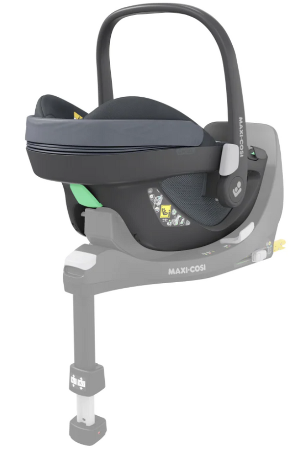 Cadeira auto MAXI-COSI Pebble 360 i-Size com rotação de 360°, redutor para recém-nascidos, proteção reforçada contra impactos laterais e compatível com Base FamilyFix 360 para bebés dos 40 aos 83 cm. Essential Graphite