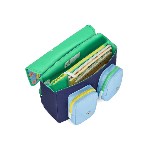 Mochila Horizontal Pequena Hello Hossy em poliéster reciclado, impermeável, com formato A4, fecho magnético, bolsos organizadores e alças acolchoadas ajustáveis para crianças dos 2 aos 5 anos. Bball Crew